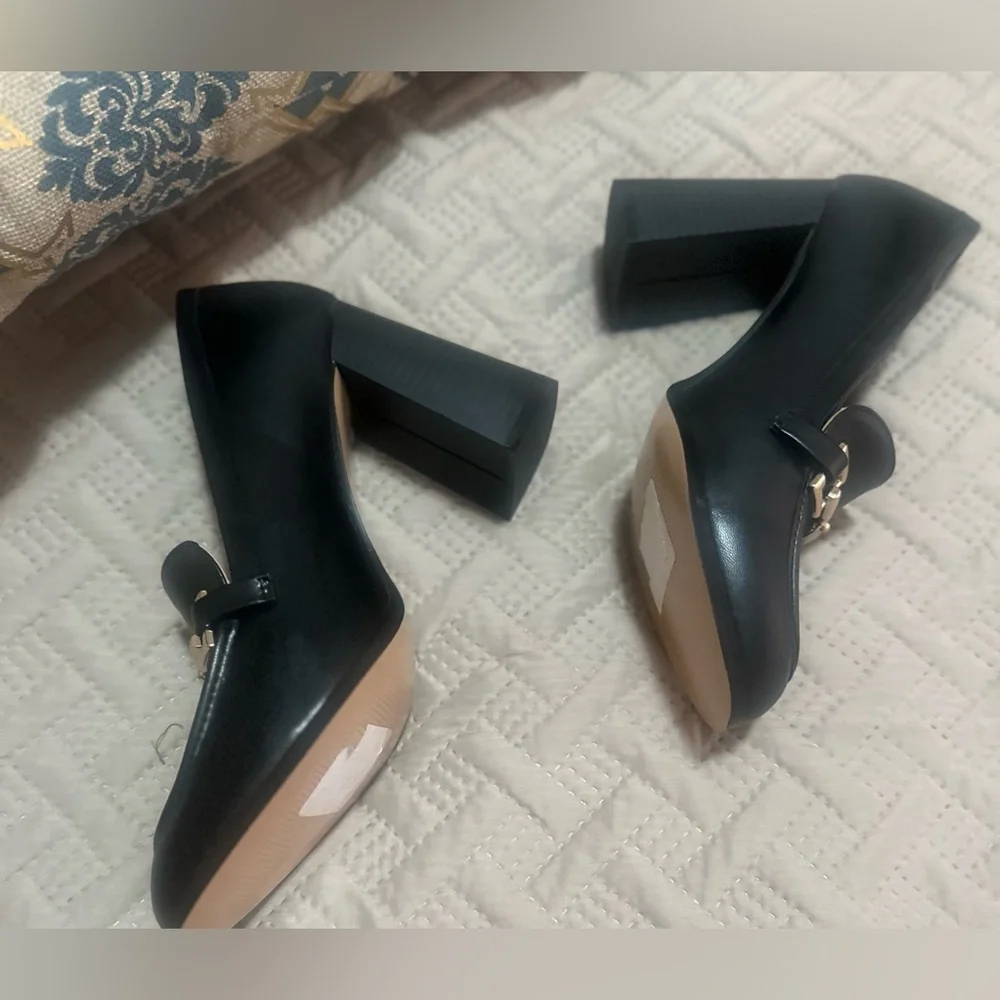 NWOB Women’s BCBGeneration Yasmin Loafer Block Heel‎ Pump Black. Size 10.